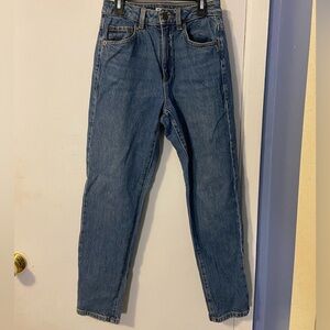 Women’s Garage Medium-Wash Vintage Straight Jeans